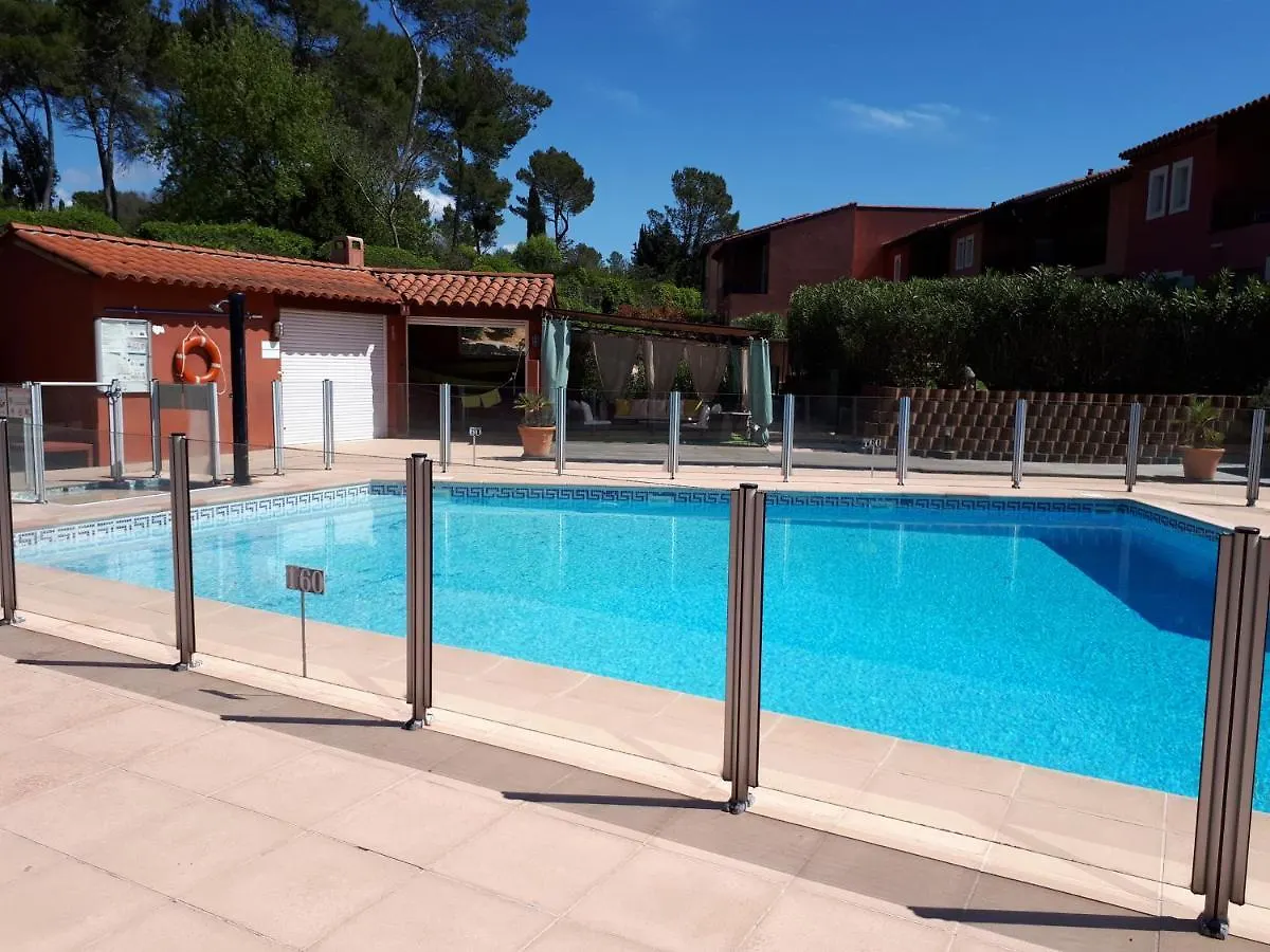 Hotel Albatros Mouans-Sartoux 0*,  Francja